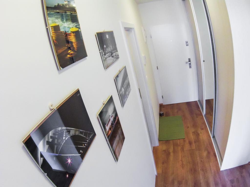 Old Town Modern Apartment By Kovee Bratislava Room photo